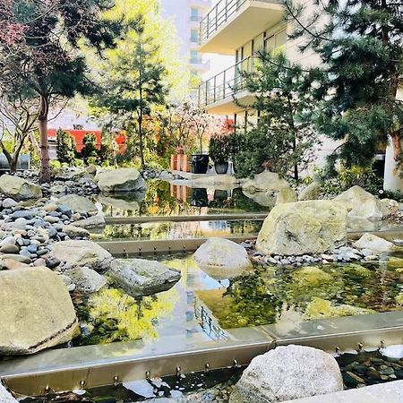 Waterfalls Hotel 빅토리아 외부 사진