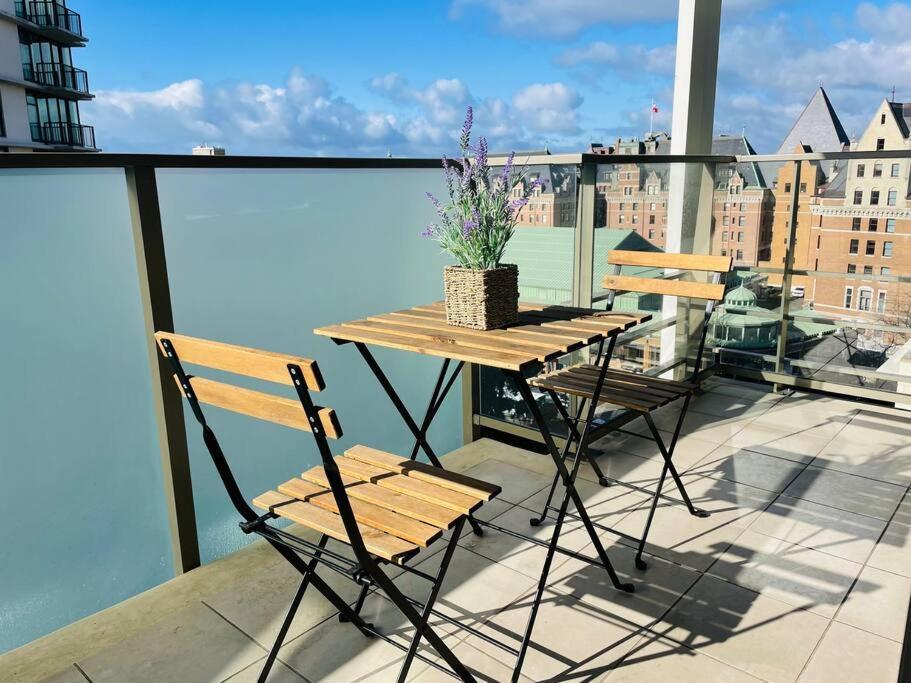Waterfalls Hotel 빅토리아 외부 사진